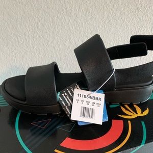 Sketchers Foamies Platform Sandal in Black